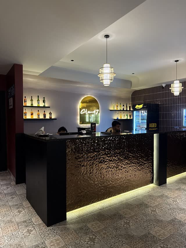 Restaurant & Cafe
