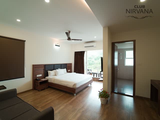 Luxury Room With Balcony, photo 8