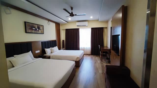 Luxury Twin Room, photo 7